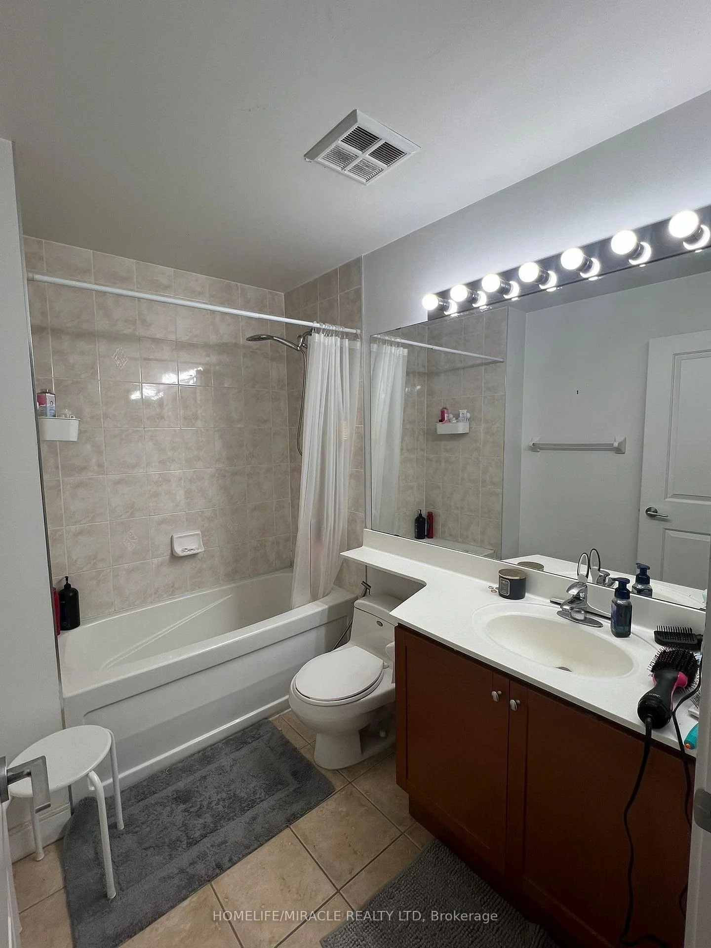 Photo 8 of Unit 1901, 70 Absolute Avenue, Mississauga, City Centre — HOMEH