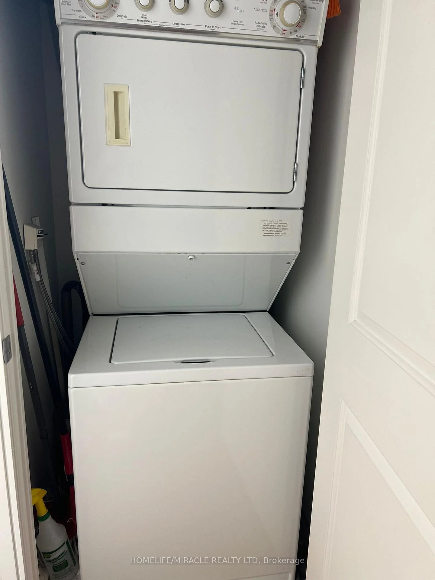 Photo 11 of Unit 1901, 70 Absolute Avenue, Mississauga, City Centre — HOMEH
