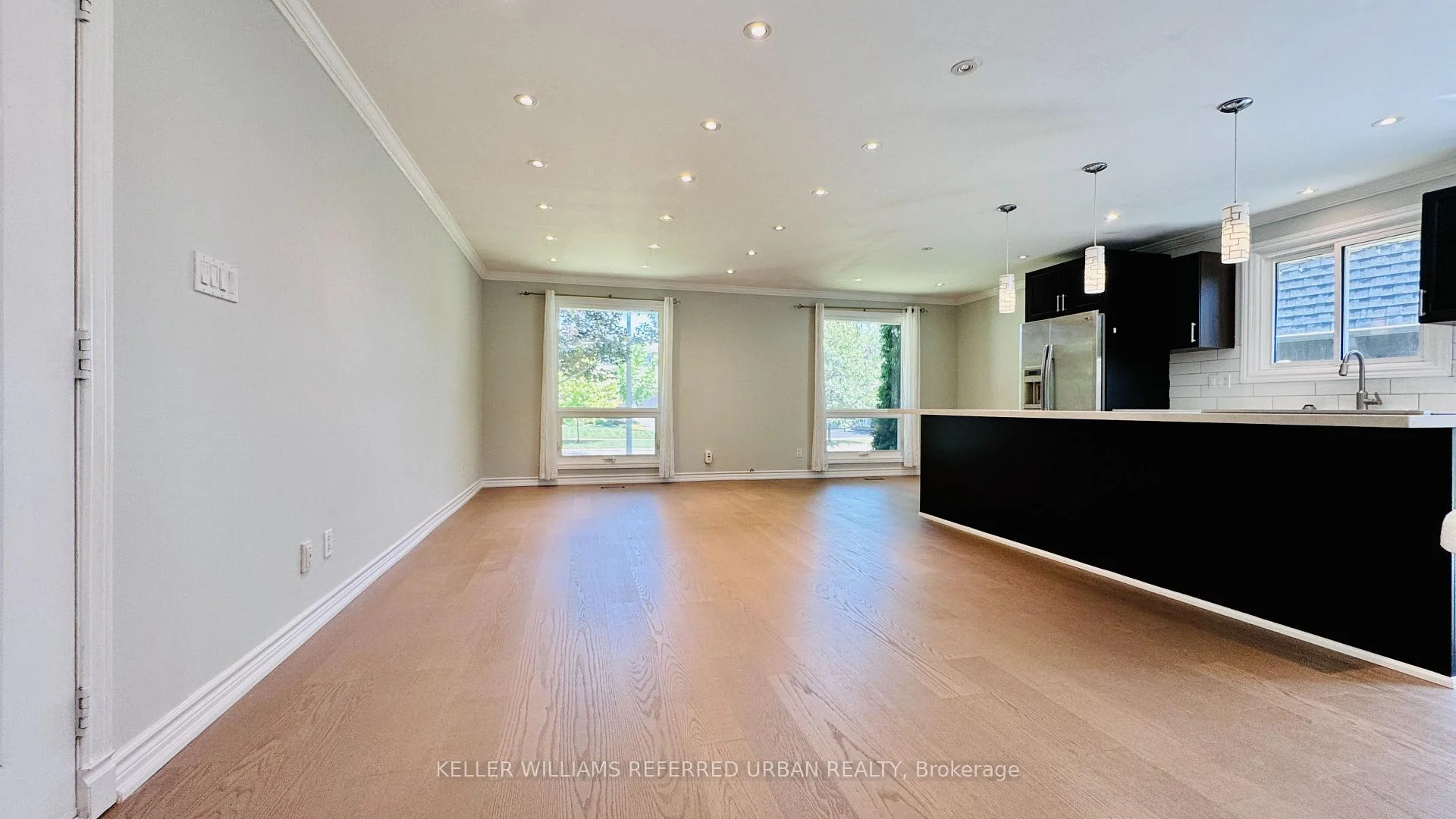 Photo 10 of 2255 Urwin Crescent, Oakville, West — HOMEH