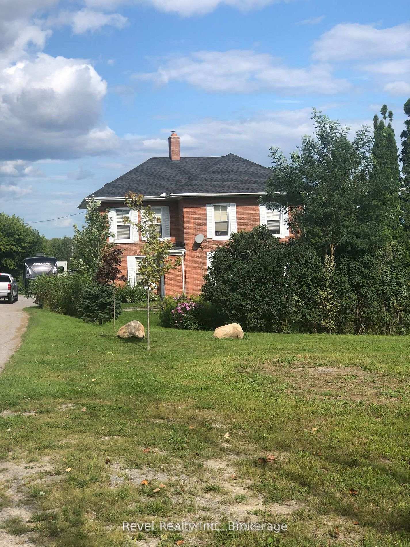 Photo 2 of 917 County 10 Road, Cavan Monaghan, Cavan Twp — HOMEH