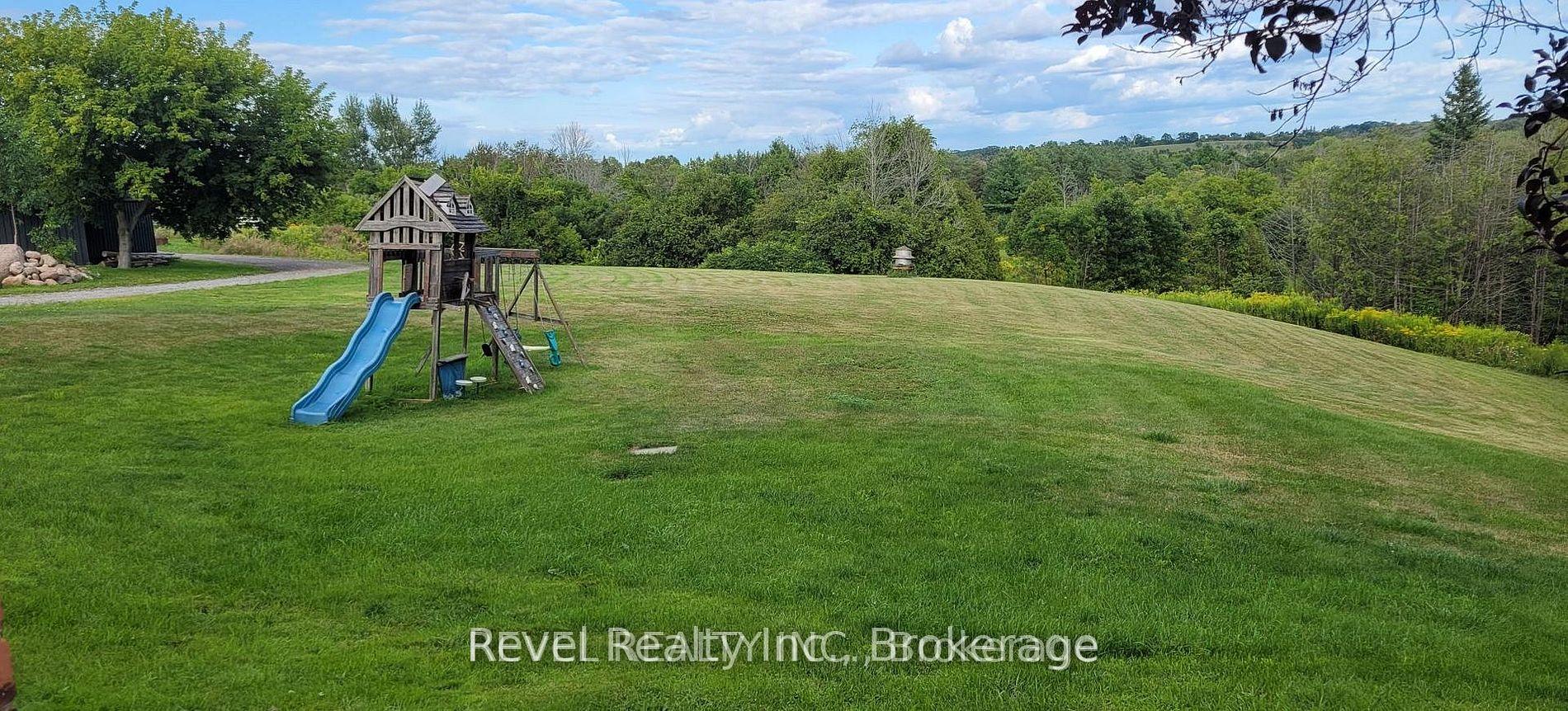 Photo 9 of 917 County 10 Road, Cavan Monaghan, Cavan Twp — HOMEH