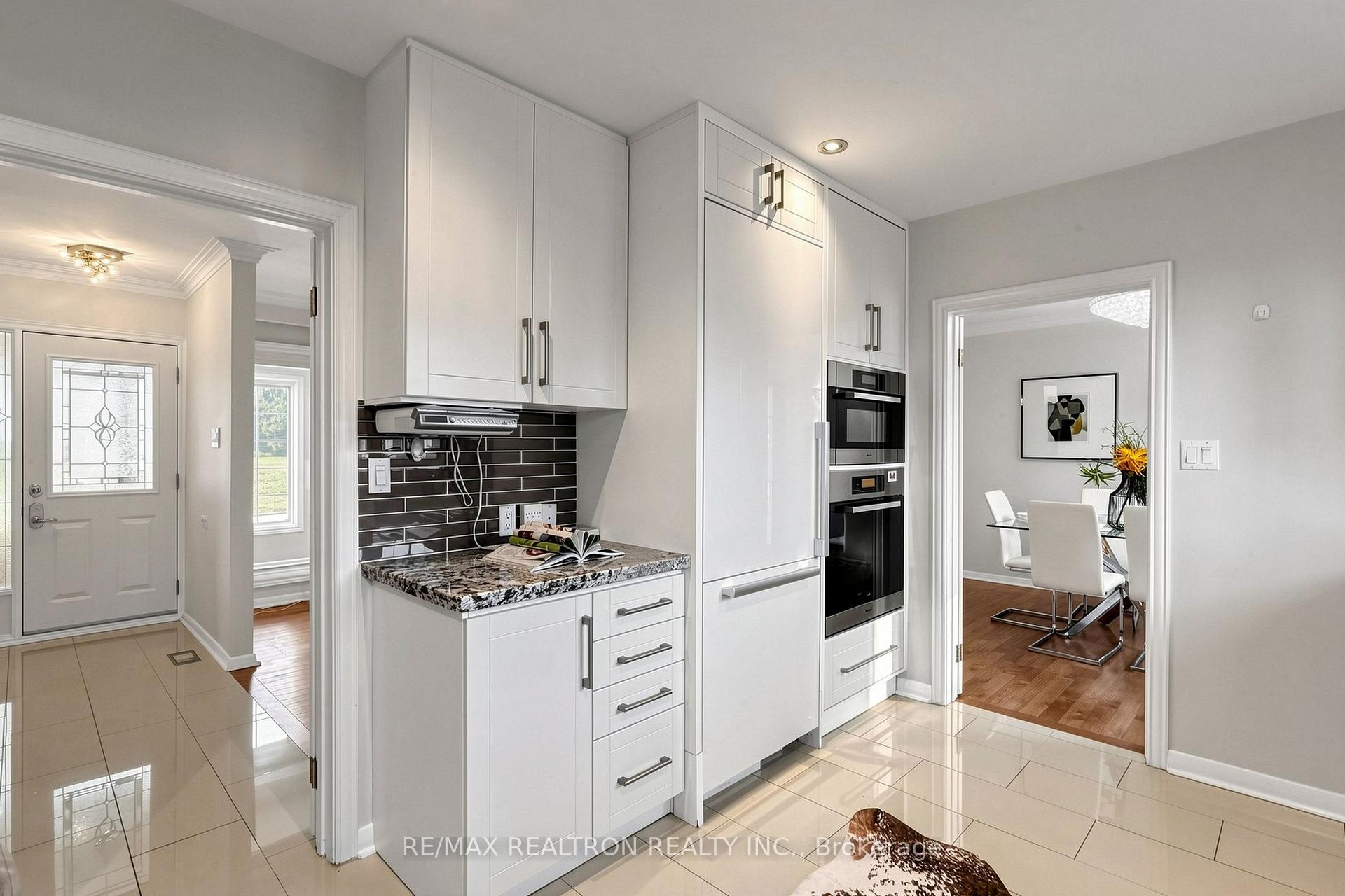 Photo 18 of 18 Olsen Drive, North York, Parkwoods-Donalda — HOMEH