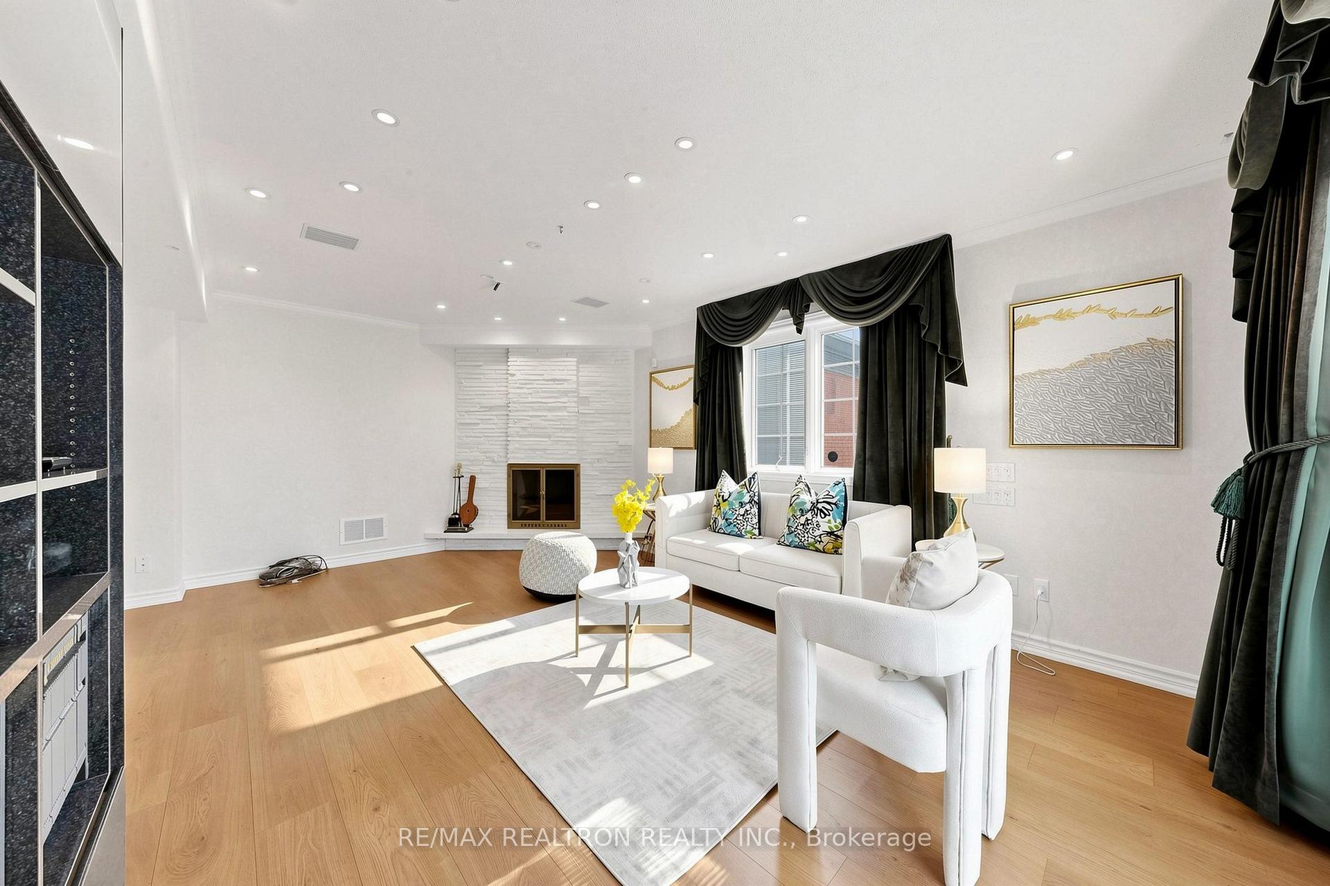 Photo 42 of 18 Olsen Drive, North York, Parkwoods-Donalda — HOMEH