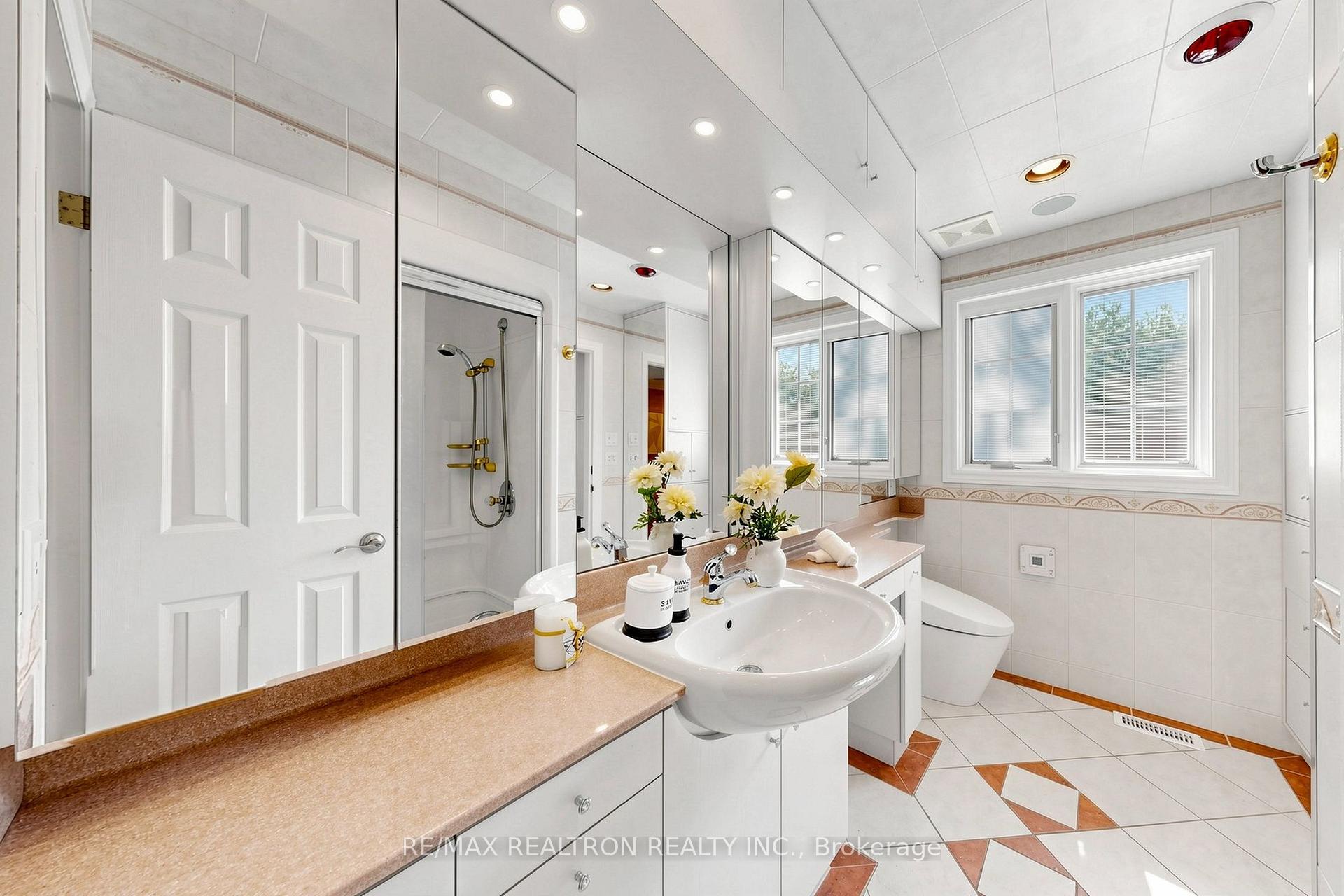 Photo 50 of 18 Olsen Drive, North York, Parkwoods-Donalda — HOMEH
