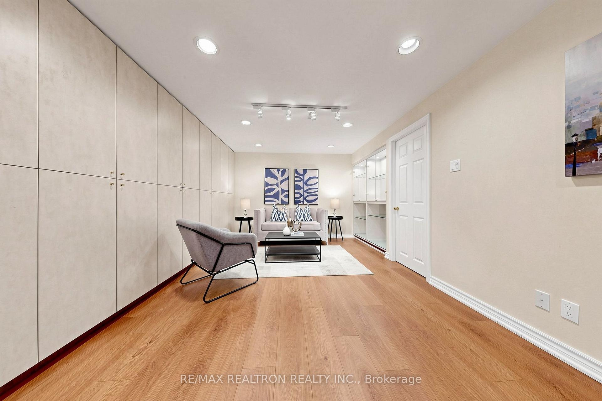 Photo 52 of 18 Olsen Drive, North York, Parkwoods-Donalda — HOMEH