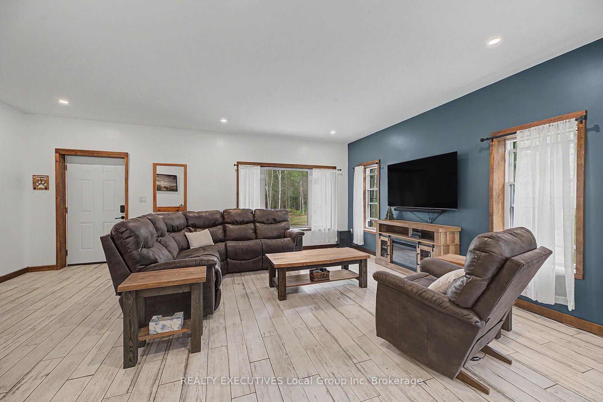Photo 10 of 2149 South Shore Road, Bonfield — HOMEH