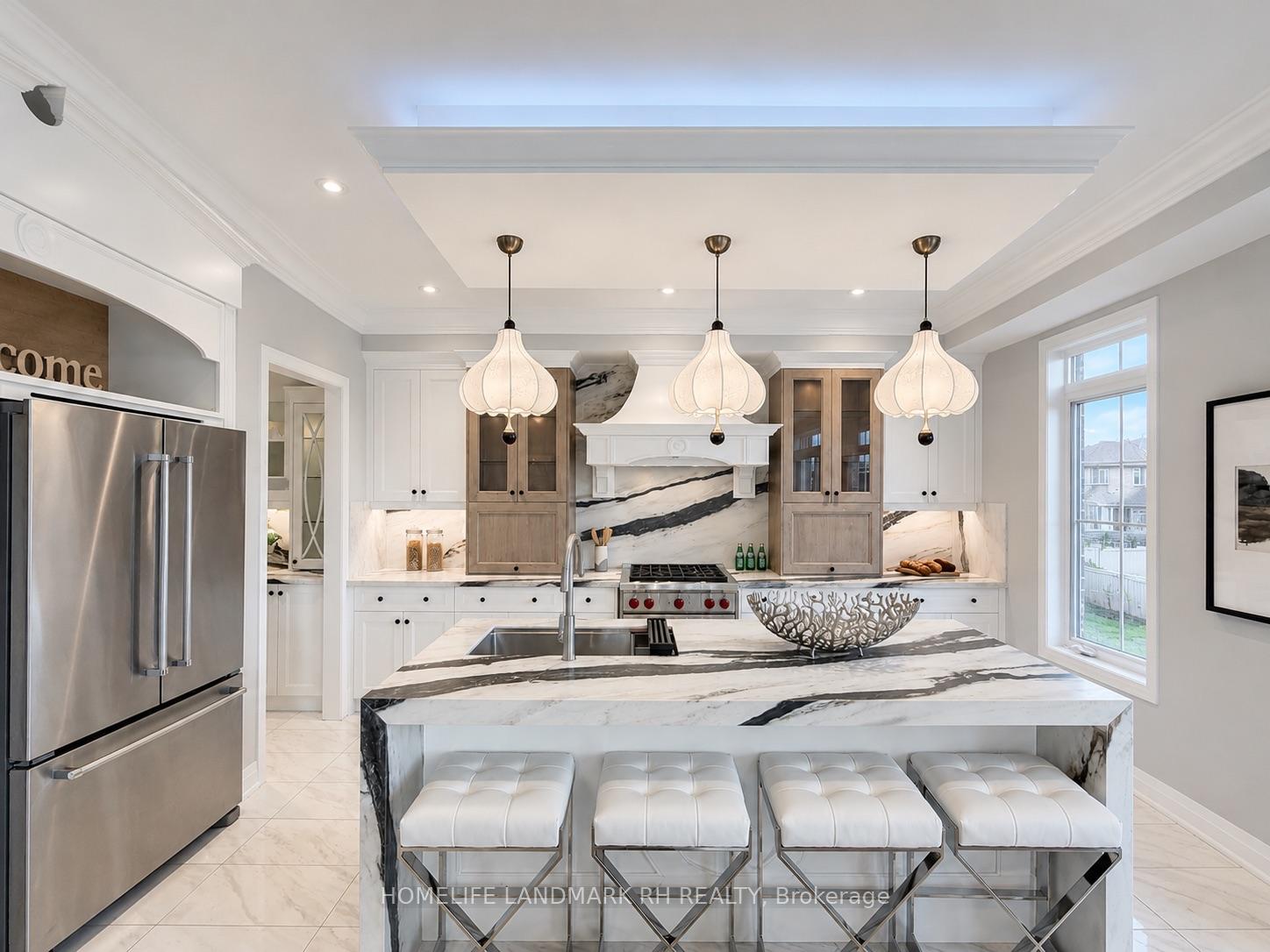 Photo 13 of 11 Lorne Glen Street, Markham, Berczy — HOMEH