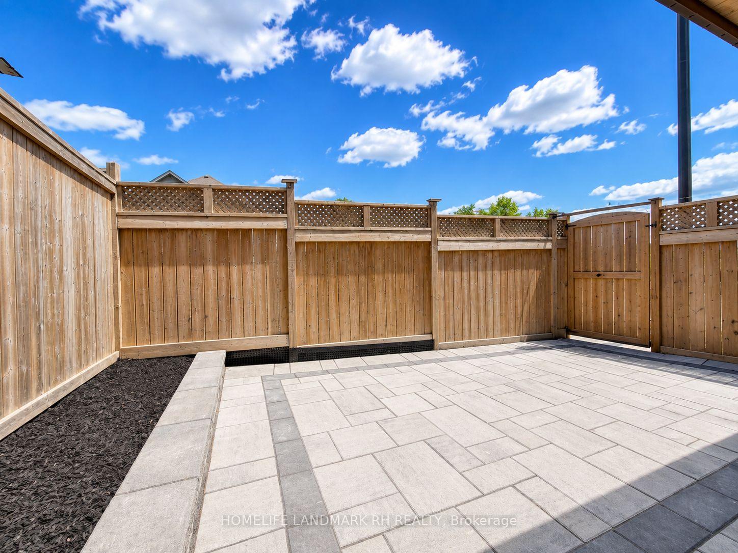 Photo 51 of 11 Lorne Glen Street, Markham, Berczy — HOMEH