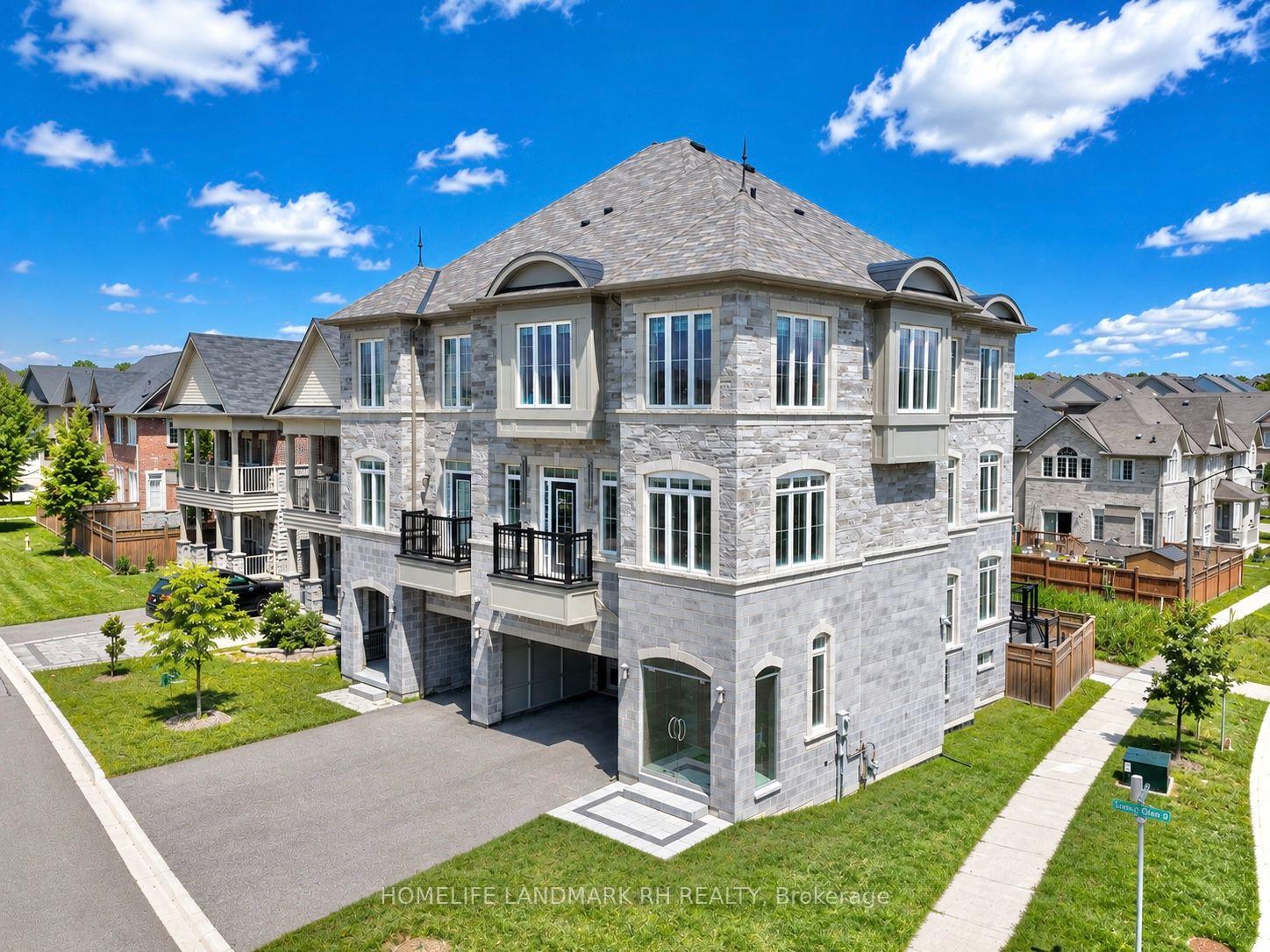 Photo 56 of 11 Lorne Glen Street, Markham, Berczy — HOMEH