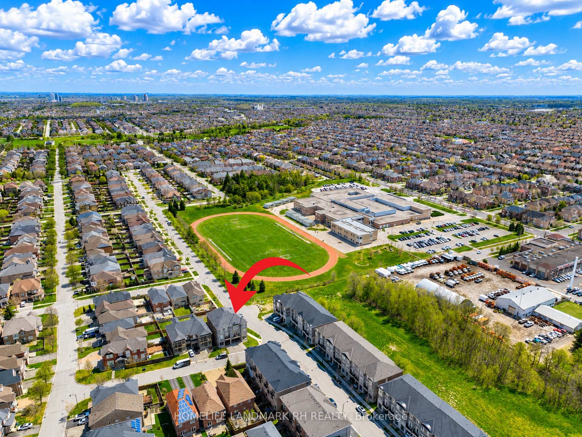Photo 57 of 11 Lorne Glen Street, Markham, Berczy — HOMEH