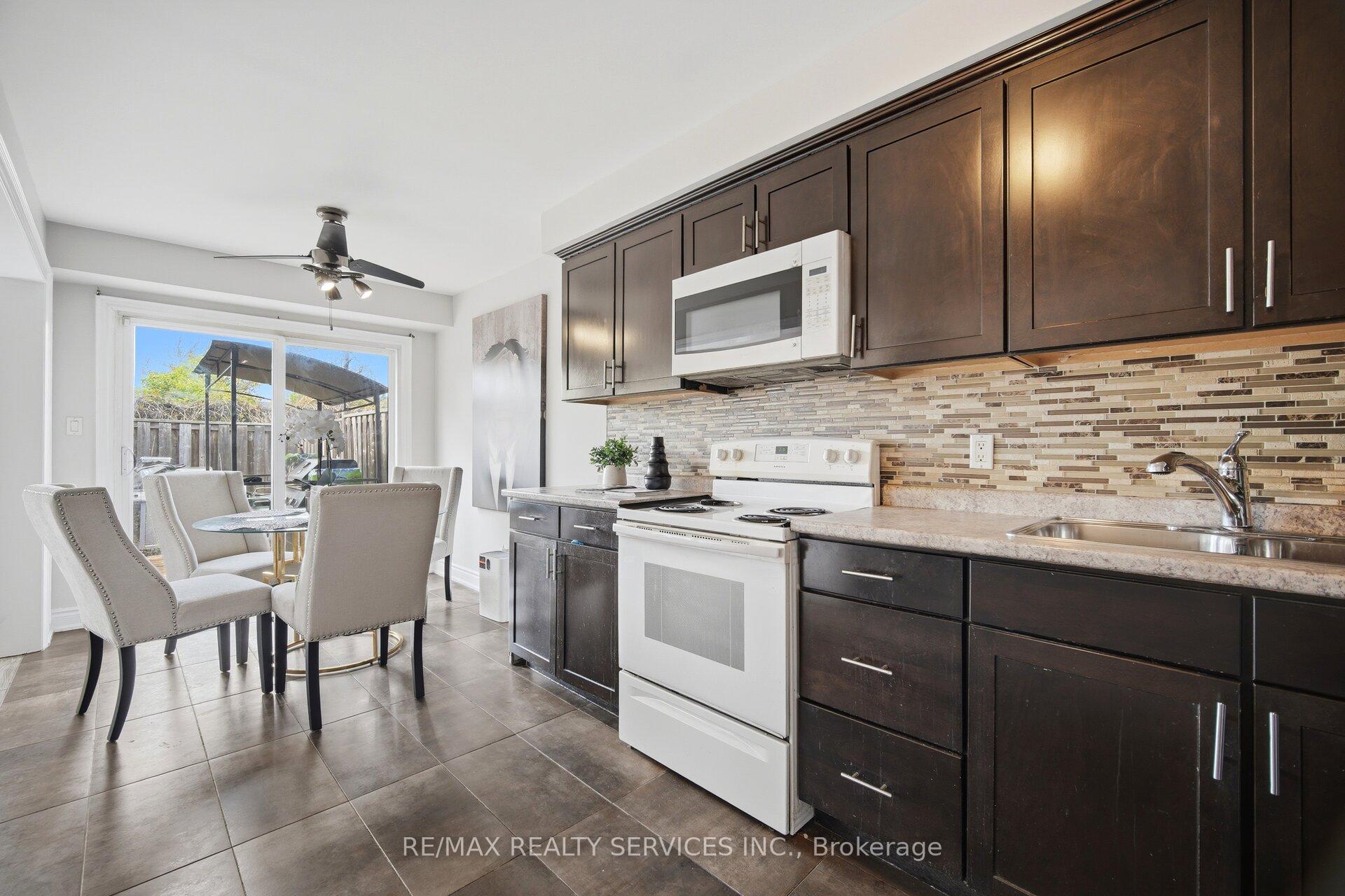 Photo 16 of Unit 47, 43 Vodden Court, Brampton, Brampton North — HOMEH