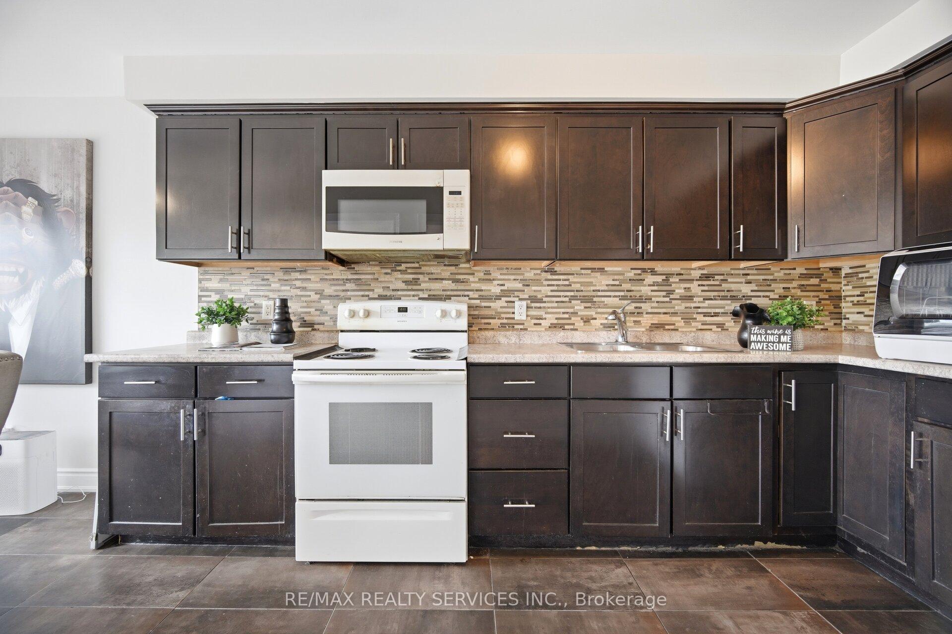Photo 19 of Unit 47, 43 Vodden Court, Brampton, Brampton North — HOMEH