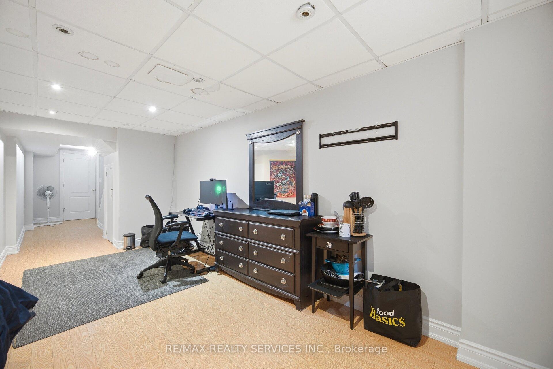 Photo 35 of Unit 47, 43 Vodden Court, Brampton, Brampton North — HOMEH