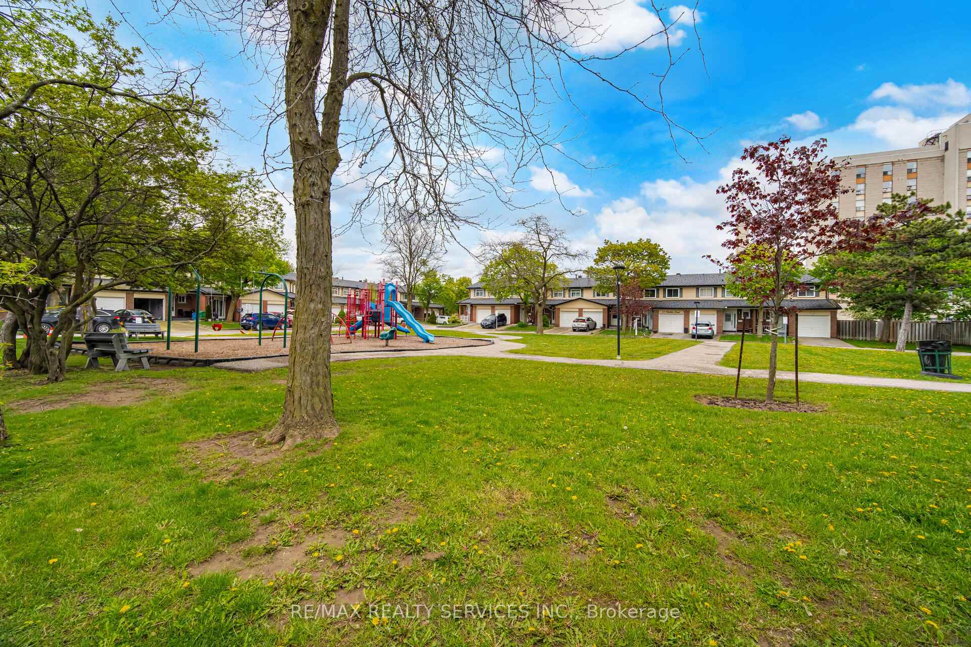 Photo 42 of Unit 47, 43 Vodden Court, Brampton, Brampton North — HOMEH