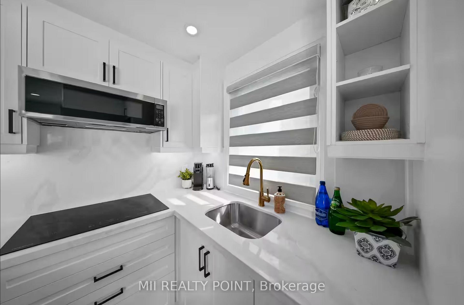 Photo 6 of Unit Main, 49 Manderley Drive, Scarborough, Birchcliffe-Cliffside — HOMEH