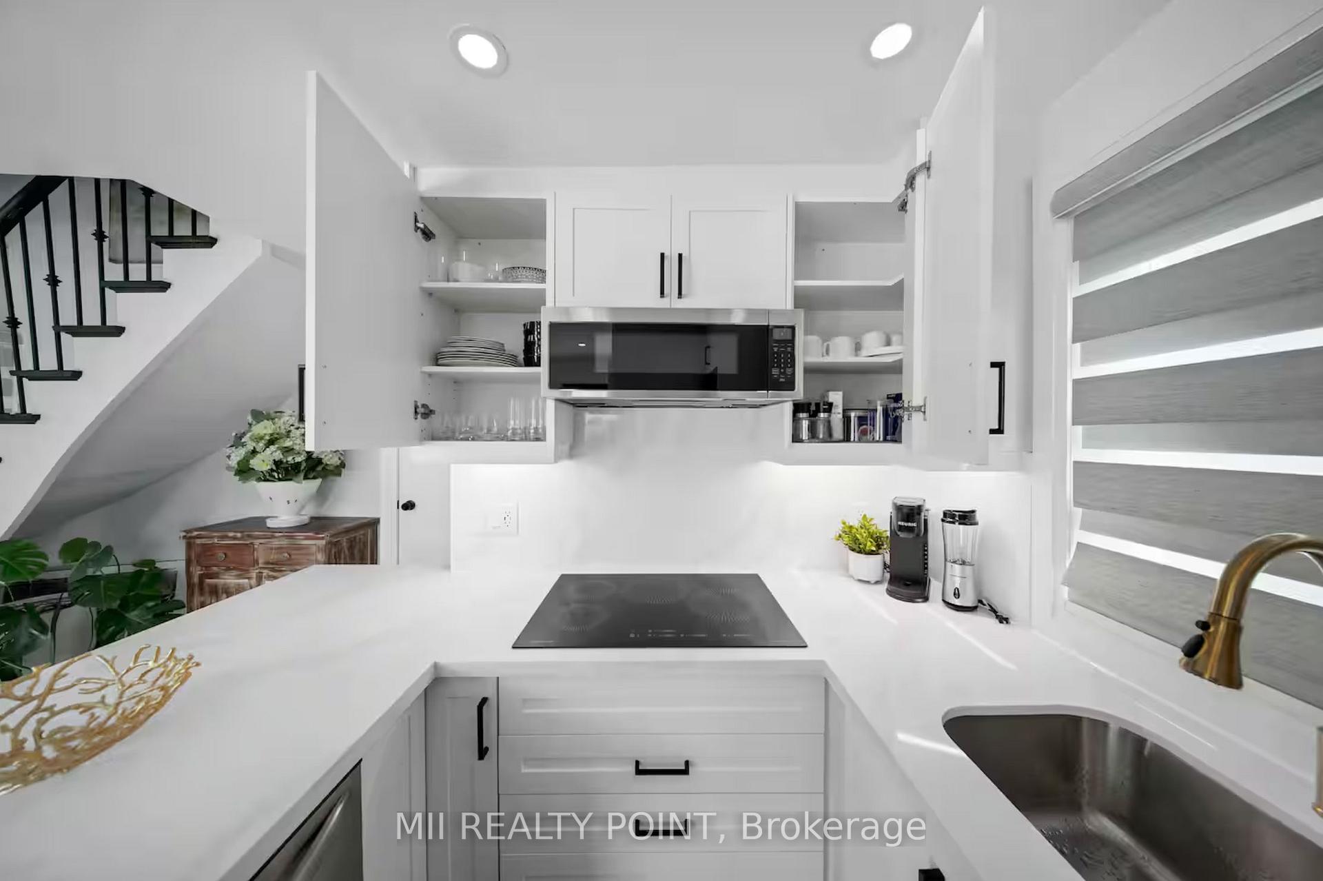 Photo 7 of Unit Main, 49 Manderley Drive, Scarborough, Birchcliffe-Cliffside — HOMEH