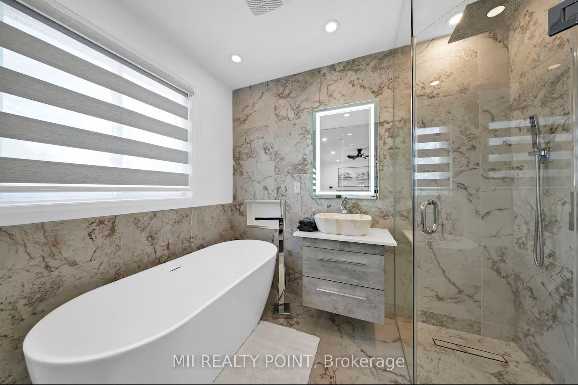 Photo 16 of Unit Main, 49 Manderley Drive, Scarborough, Birchcliffe-Cliffside — HOMEH