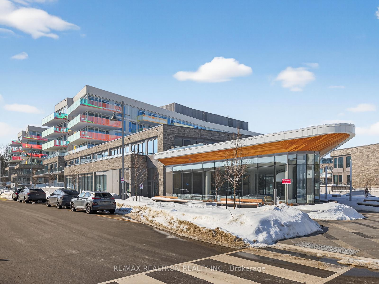 Front of Unit 240, 333 Sunseeker Avenue