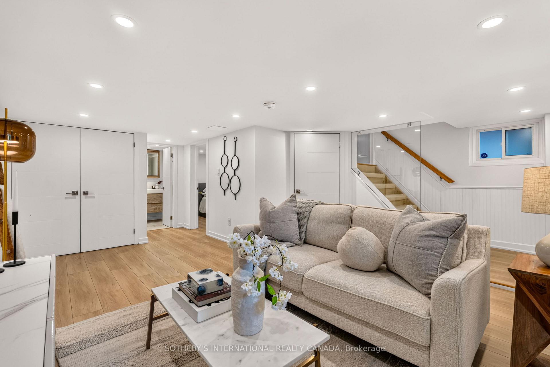 Photo 25 of 699 Merton Street, Toronto, Mount Pleasant East — HOMEH