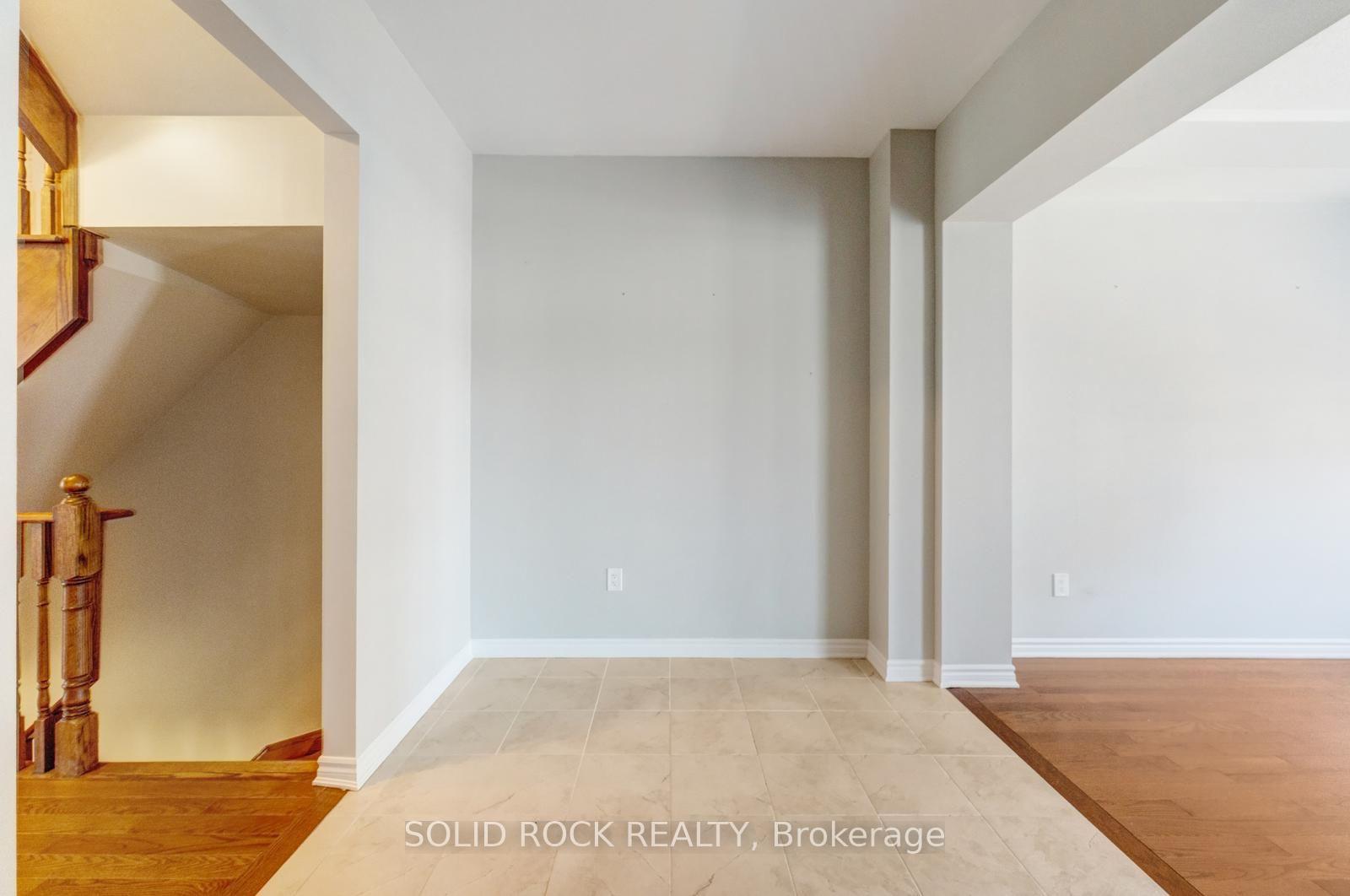 Photo 14 of 142 Farooq Boulevard S, Vaughan, Vellore Village — HOMEH