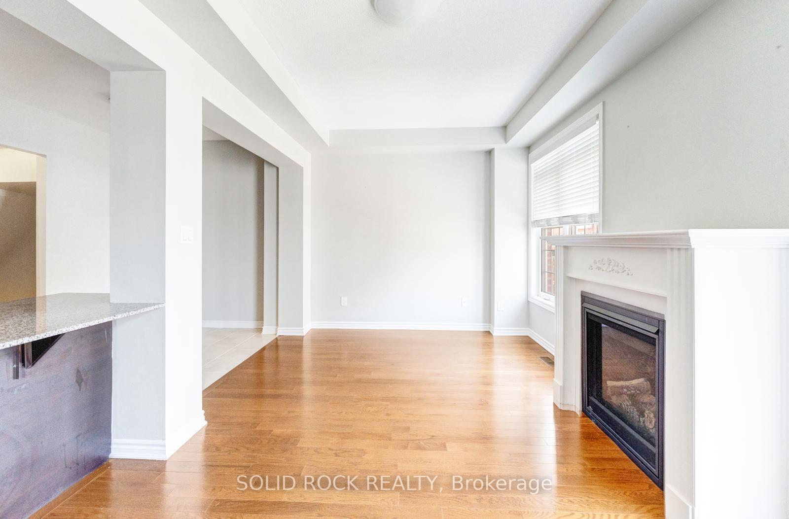 Photo 16 of 142 Farooq Boulevard S, Vaughan, Vellore Village — HOMEH
