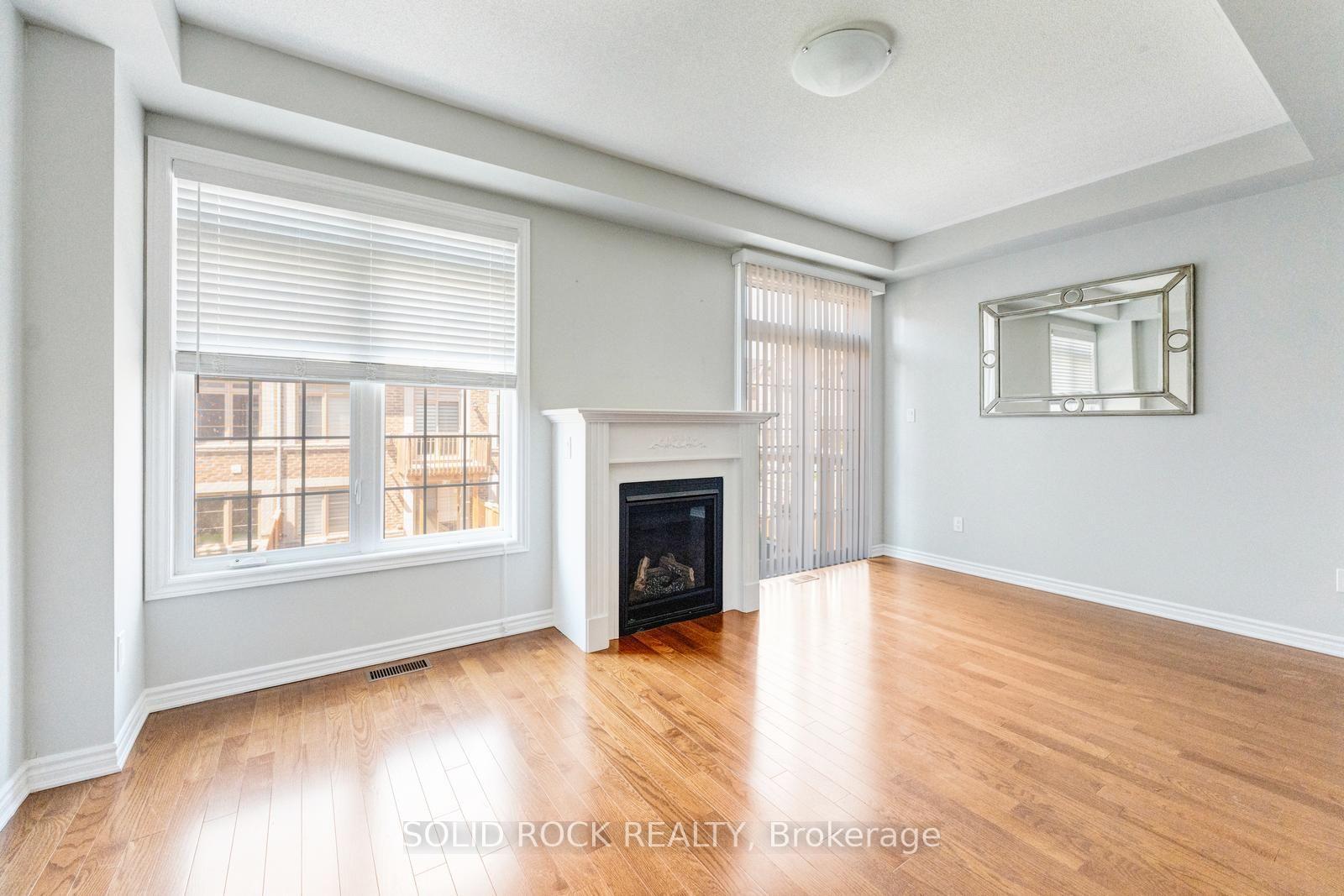 Photo 18 of 142 Farooq Boulevard S, Vaughan, Vellore Village — HOMEH
