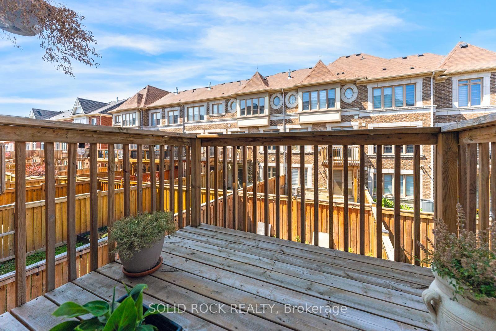 Photo 19 of 142 Farooq Boulevard S, Vaughan, Vellore Village — HOMEH