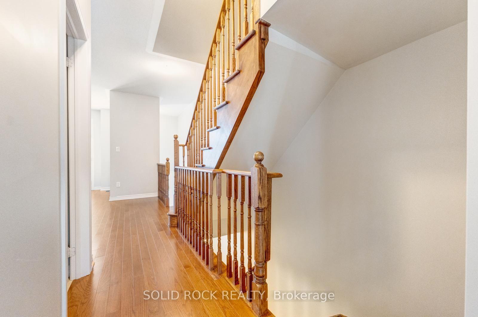 Photo 21 of 142 Farooq Boulevard S, Vaughan, Vellore Village — HOMEH