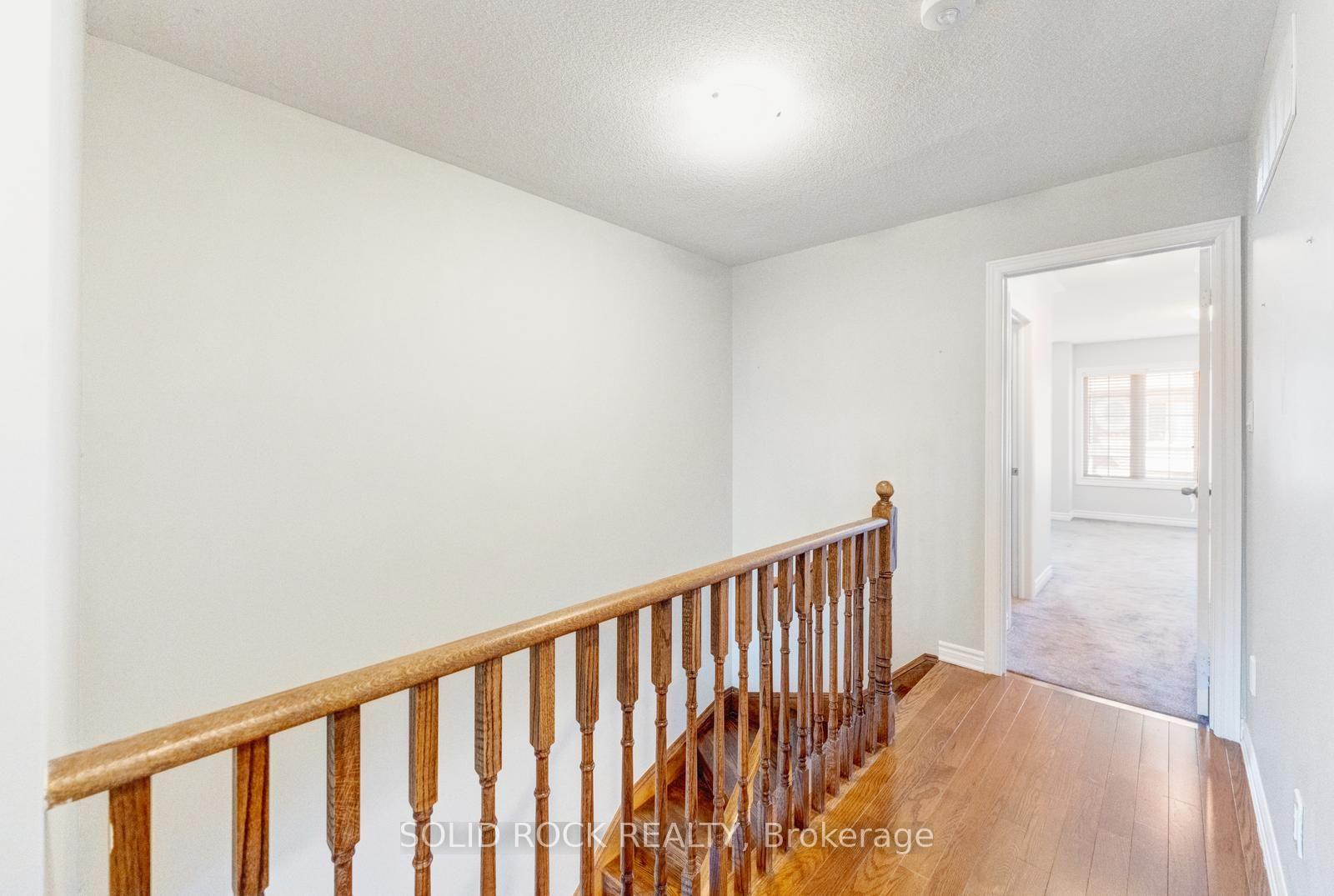 Photo 22 of 142 Farooq Boulevard S, Vaughan, Vellore Village — HOMEH