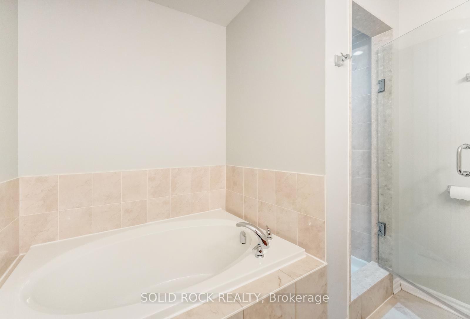 Photo 27 of 142 Farooq Boulevard S, Vaughan, Vellore Village — HOMEH