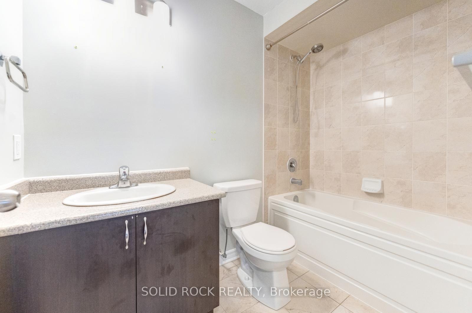 Photo 31 of 142 Farooq Boulevard S, Vaughan, Vellore Village — HOMEH