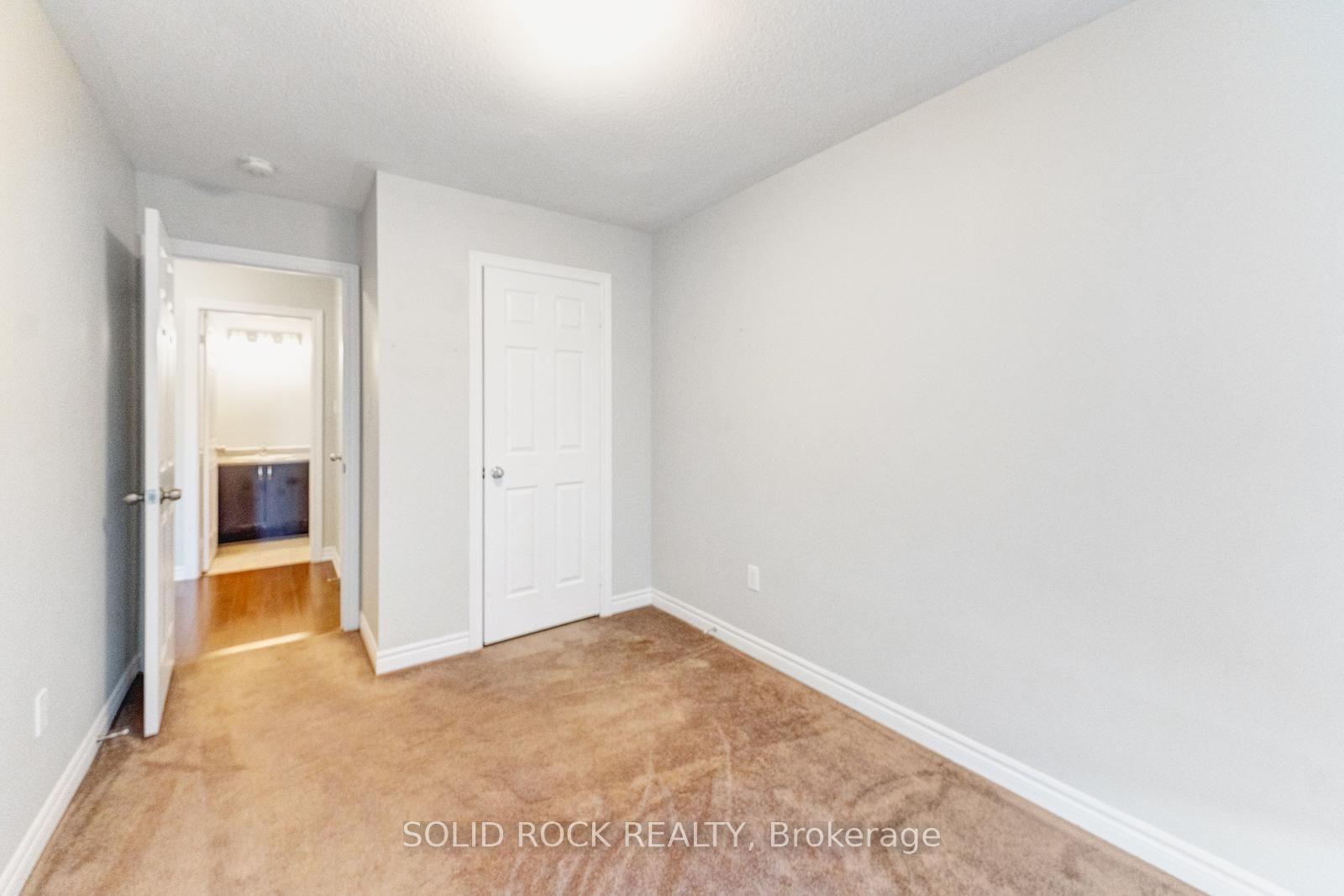 Photo 33 of 142 Farooq Boulevard S, Vaughan, Vellore Village — HOMEH