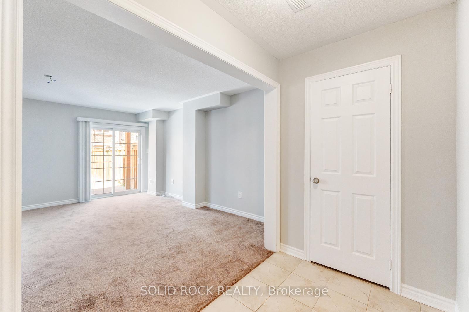 Photo 37 of 142 Farooq Boulevard S, Vaughan, Vellore Village — HOMEH