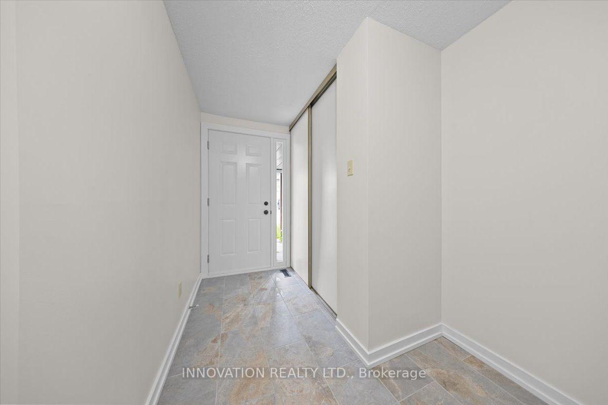 Photo 2 of Unit 2, 76 Esterlawn Private, Ottawa, McKellar Heights/Glabar Park — HOMEH