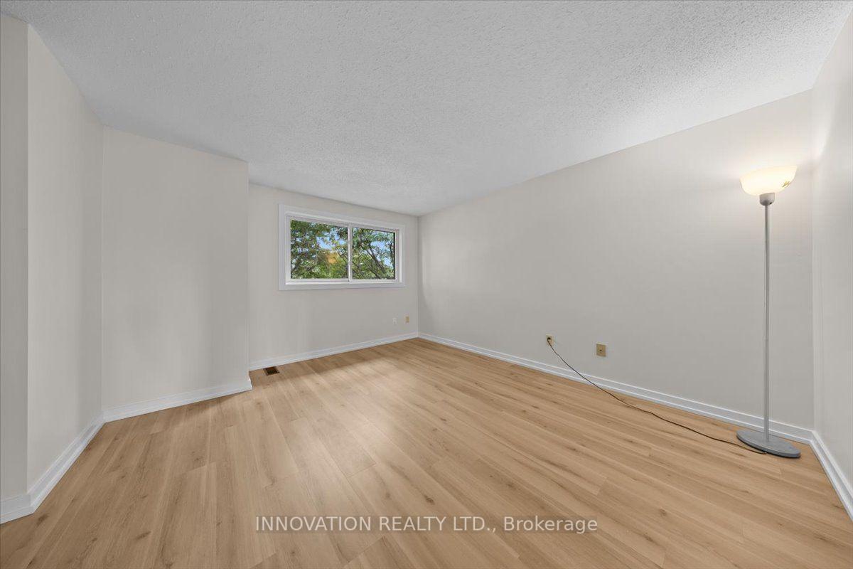 Photo 20 of Unit 2, 76 Esterlawn Private, Ottawa, McKellar Heights/Glabar Park — HOMEH