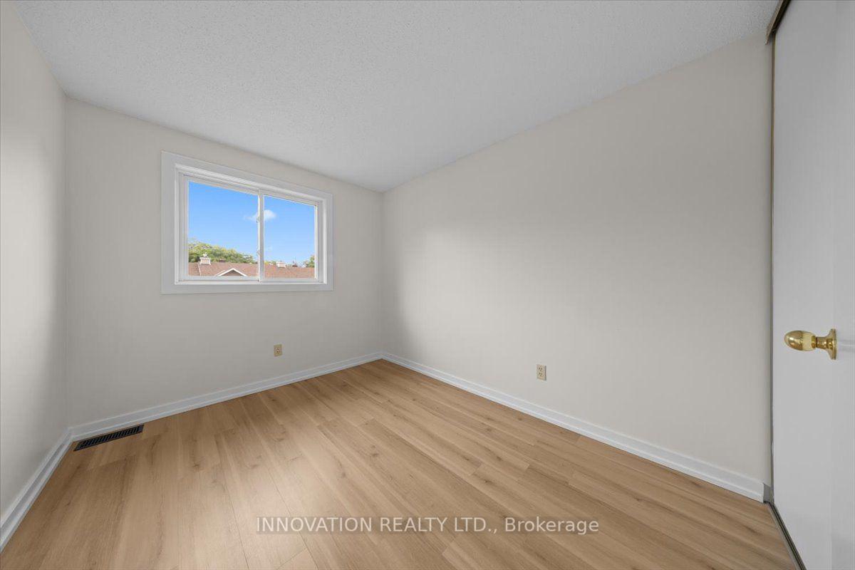 Photo 23 of Unit 2, 76 Esterlawn Private, Ottawa, McKellar Heights/Glabar Park — HOMEH