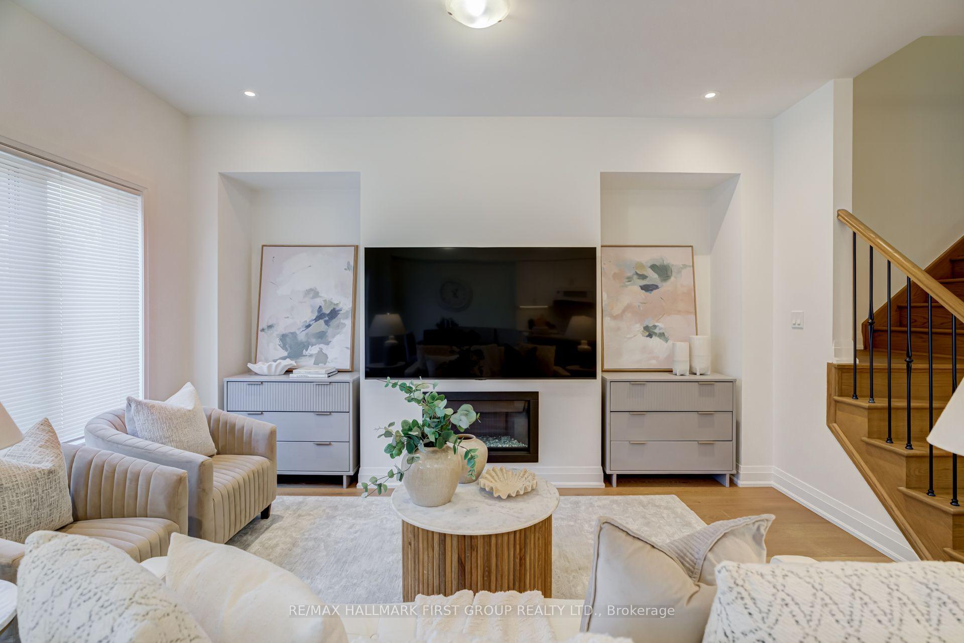 Photo 5 of 5 Harry Thornton Lane, Uxbridge — HOMEH