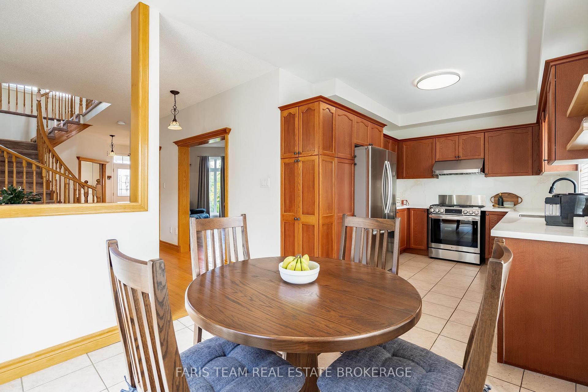 Photo 34 of 1948 Emerald Court, Innisfil, Alcona — HOMEH
