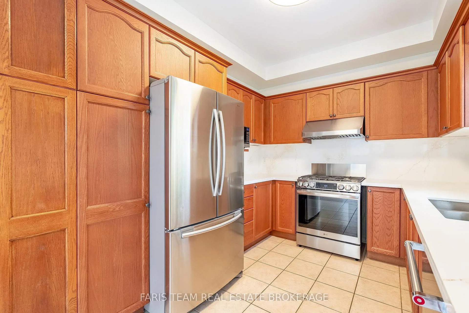 Photo 18 of 1948 Emerald Court, Innisfil, Alcona — HOMEH