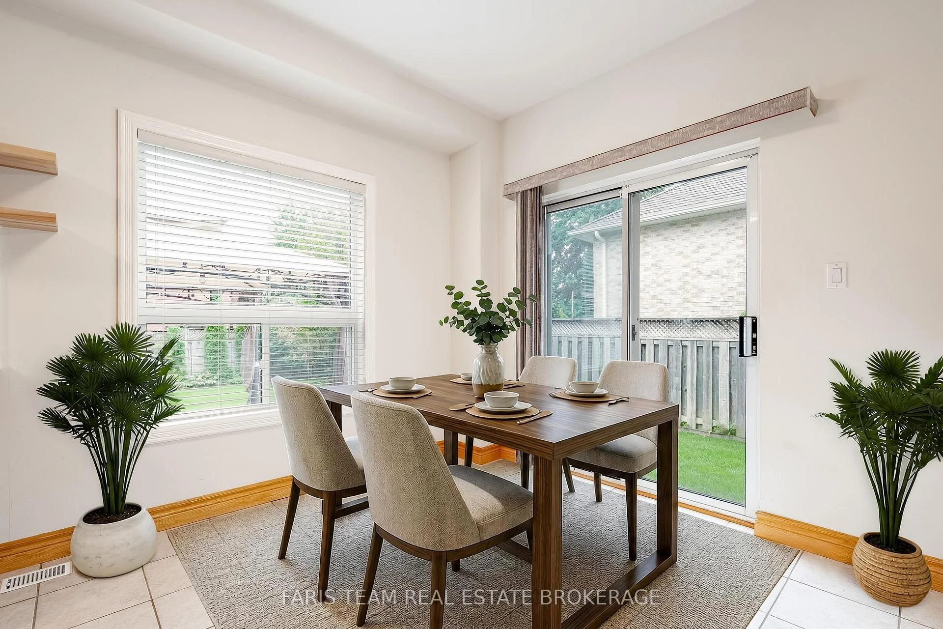 Photo 24 of 1948 Emerald Court, Innisfil, Alcona — HOMEH