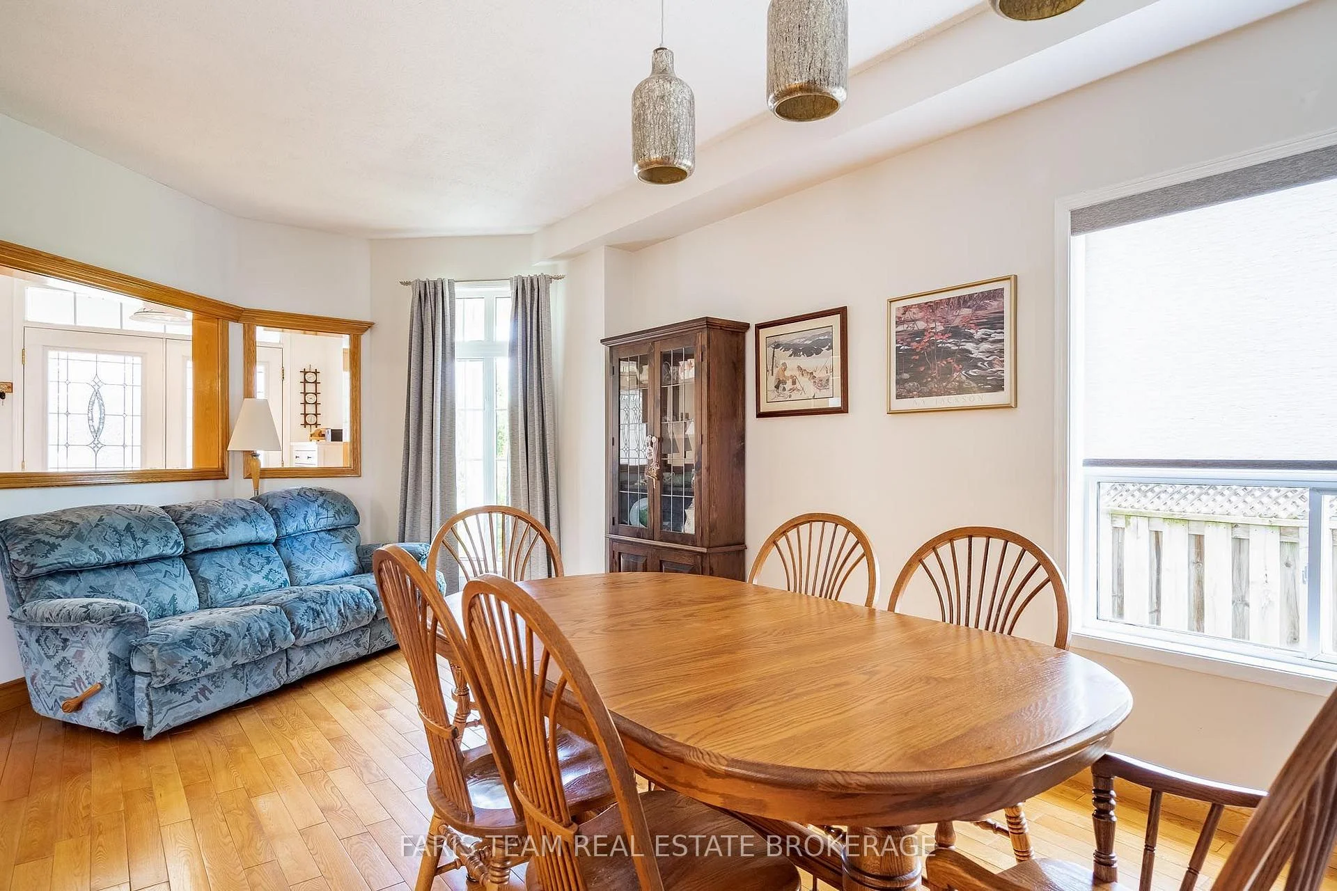Photo 32 of 1948 Emerald Court, Innisfil, Alcona — HOMEH