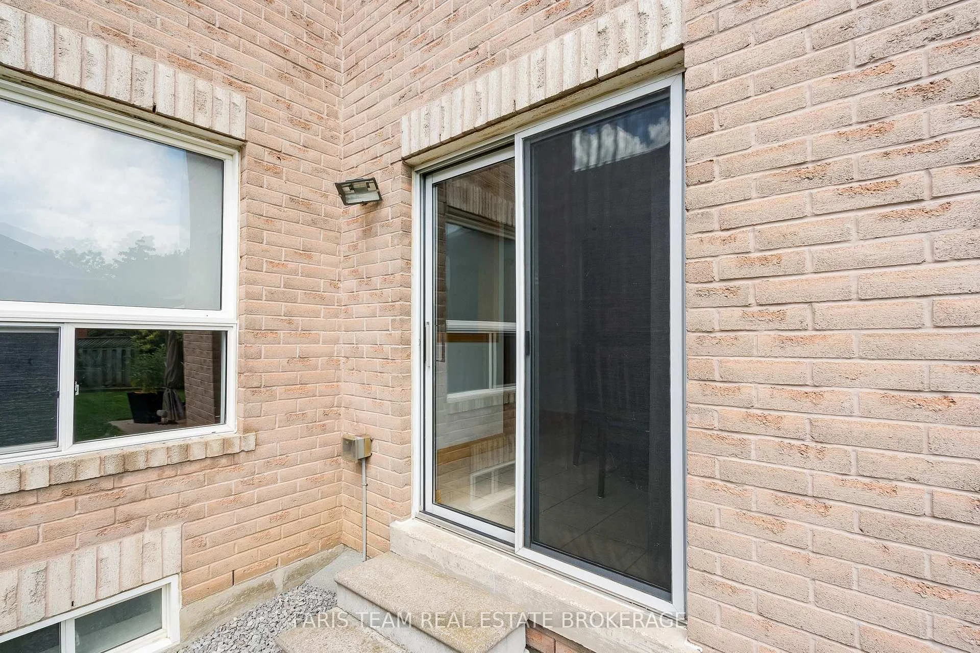 Photo 93 of 1948 Emerald Court, Innisfil, Alcona — HOMEH