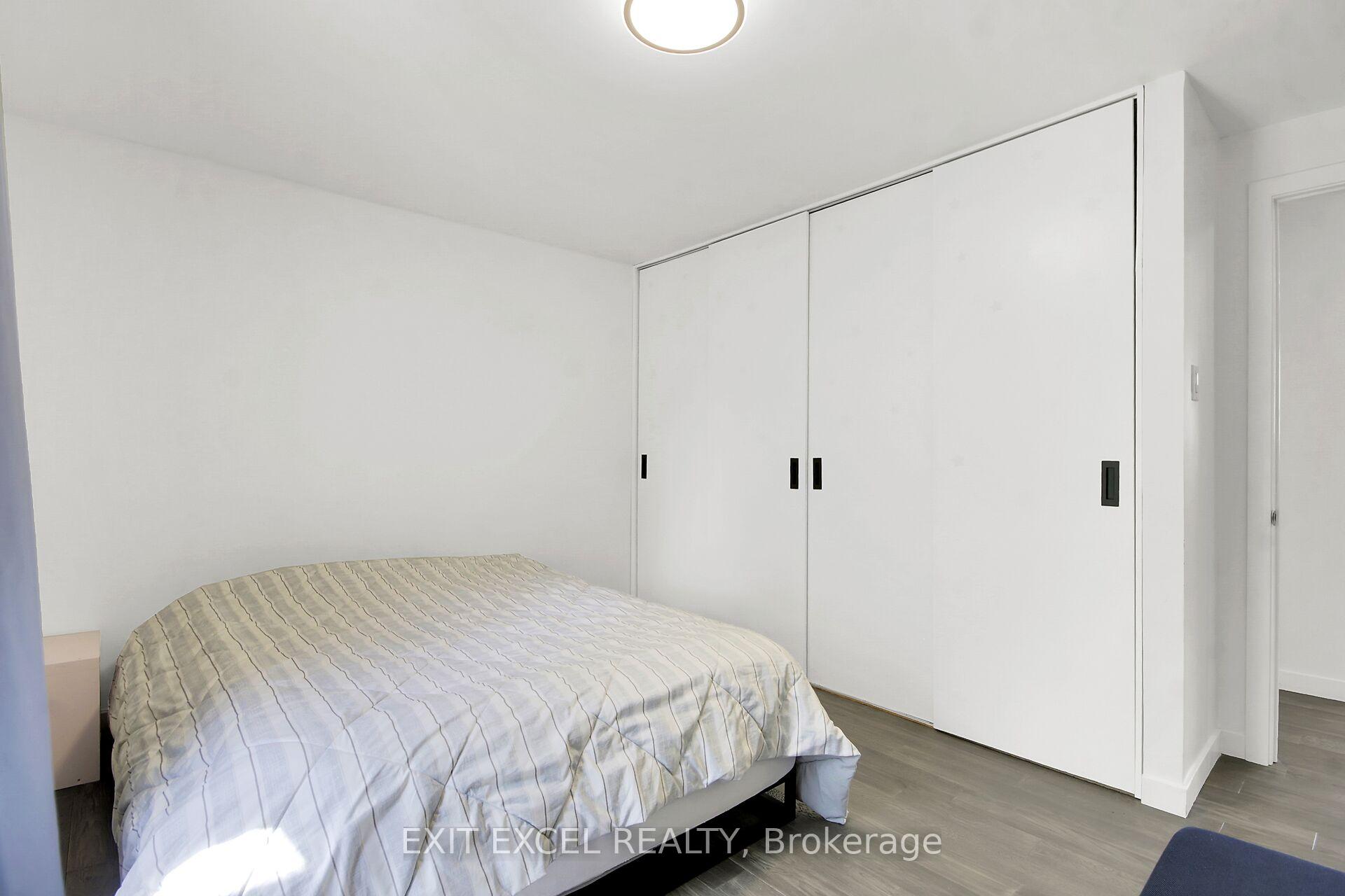 Photo 18 of 25 Uxbridge Crescent, Ottawa, Kanata - Glencairn/Hazeldean — HOMEH