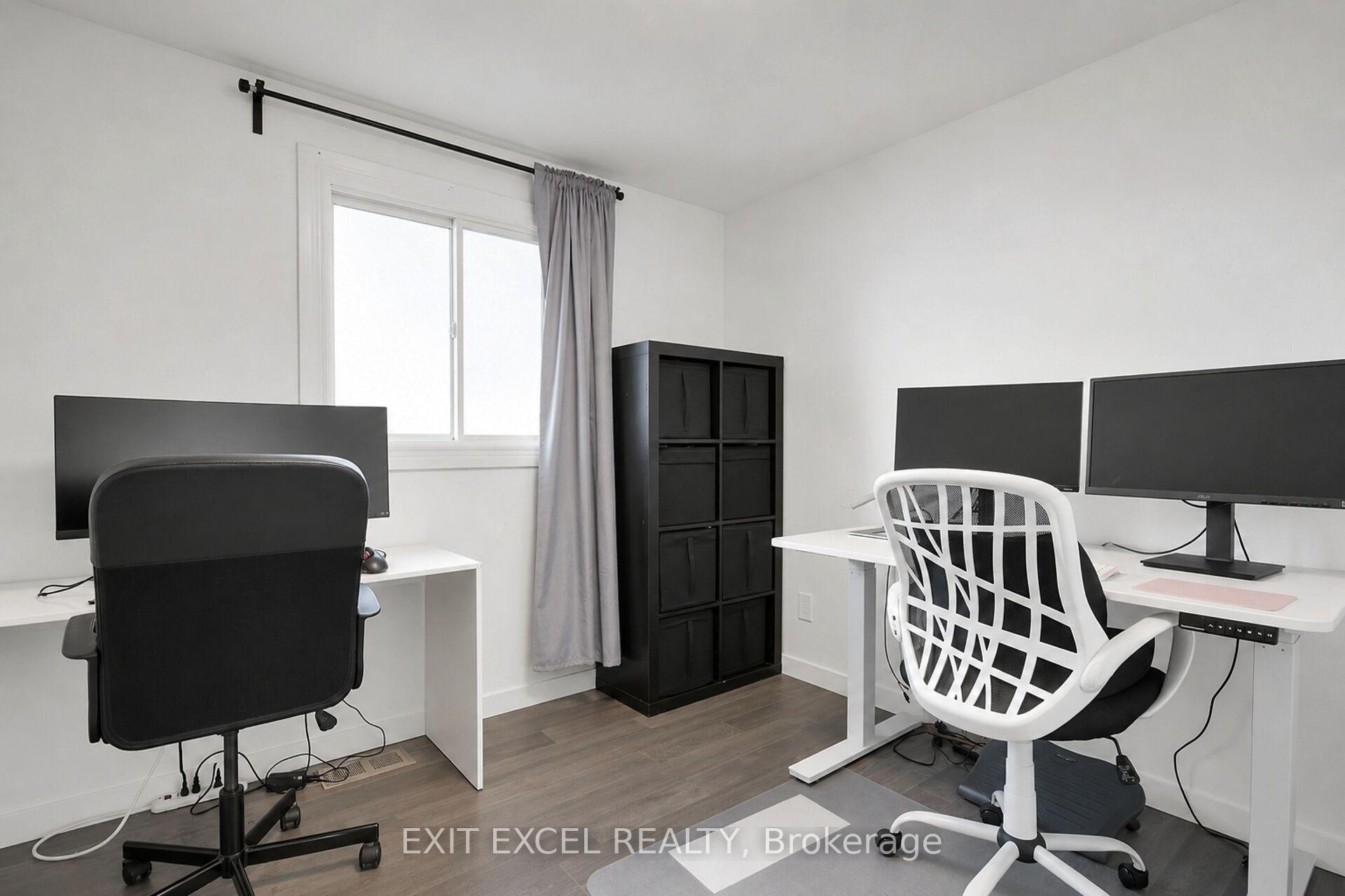 Photo 23 of 25 Uxbridge Crescent, Ottawa, Kanata - Glencairn/Hazeldean — HOMEH