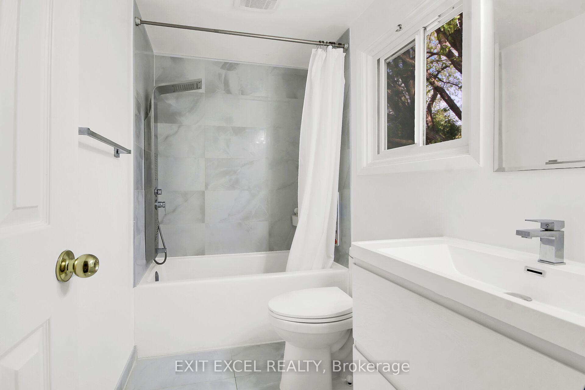 Photo 25 of 25 Uxbridge Crescent, Ottawa, Kanata - Glencairn/Hazeldean — HOMEH