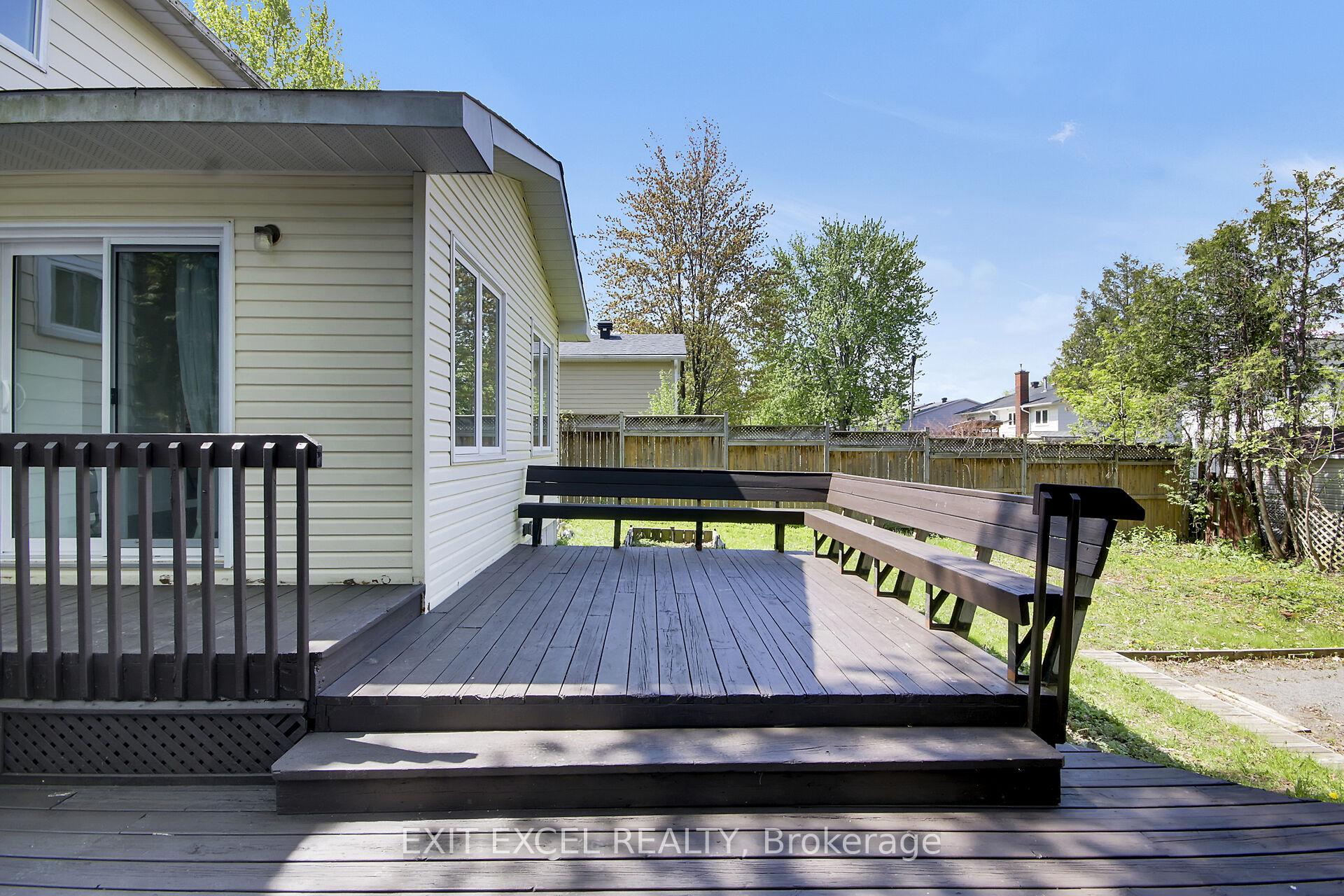 Photo 28 of 25 Uxbridge Crescent, Ottawa, Kanata - Glencairn/Hazeldean — HOMEH