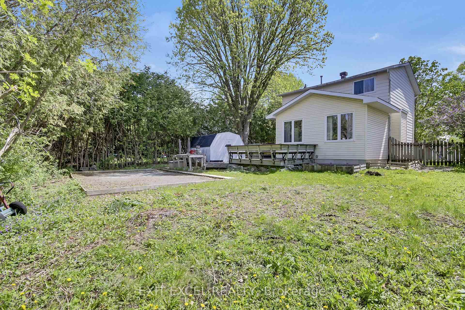 Photo 33 of 25 Uxbridge Crescent, Ottawa, Kanata - Glencairn/Hazeldean — HOMEH