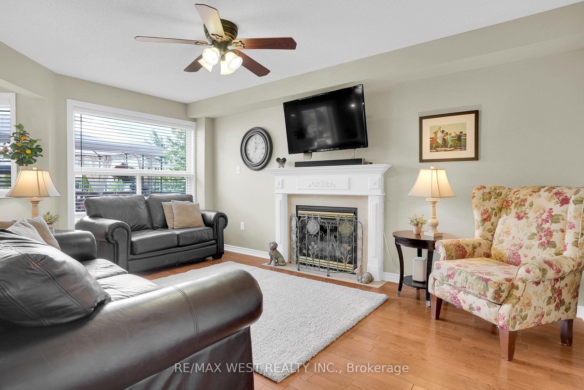 Photo 9 of 45 Carley Crescent, Barrie, Painswick South — HOMEH