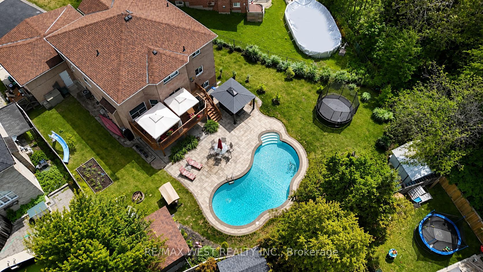 Photo 21 of 45 Carley Crescent, Barrie, Painswick South — HOMEH