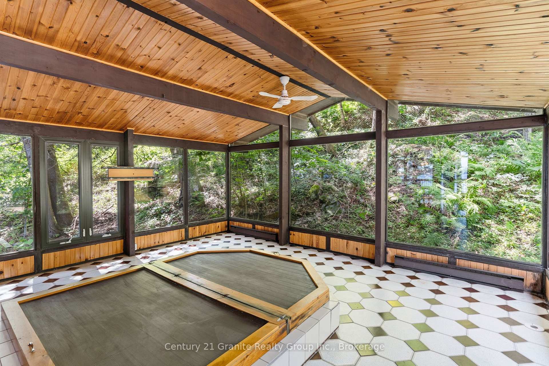 Photo 18 of 1427 Town Lot Road, Algonquin Highlands, Stanhope — HOMEH